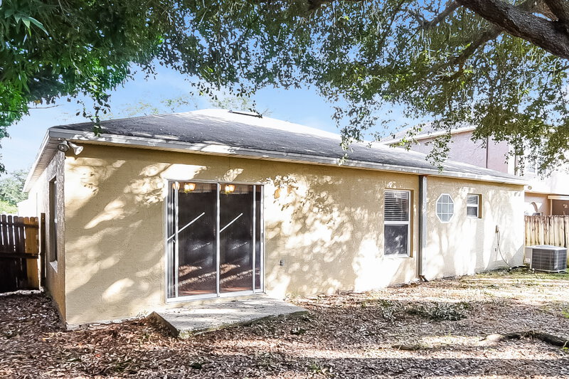 2,350/Mo, 3525 Stonefield Dr Orlando, FL 32826 Rear View