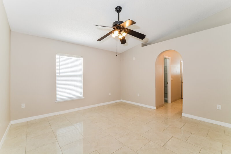2,065/Mo, 5070 Silver Thistle Ln Saint Cloud, FL 34772 Main Bedroom View
