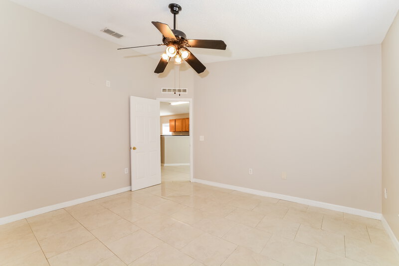 2,065/Mo, 5070 Silver Thistle Ln Saint Cloud, FL 34772 Main Bedroom View 2