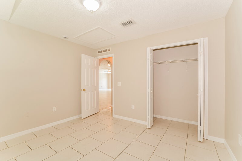 2,065/Mo, 5070 Silver Thistle Ln Saint Cloud, FL 34772 Bedroom View 3