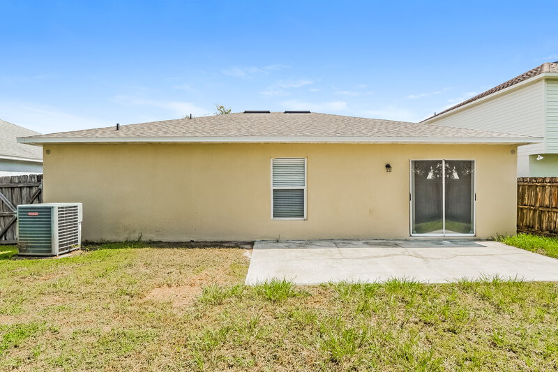 2,065/Mo, 5070 Silver Thistle Ln Saint Cloud, FL 34772 Rear View