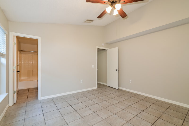 2,110/Mo, 10103 Richardson Ct Orlando, FL 32825 Main Bedroom View