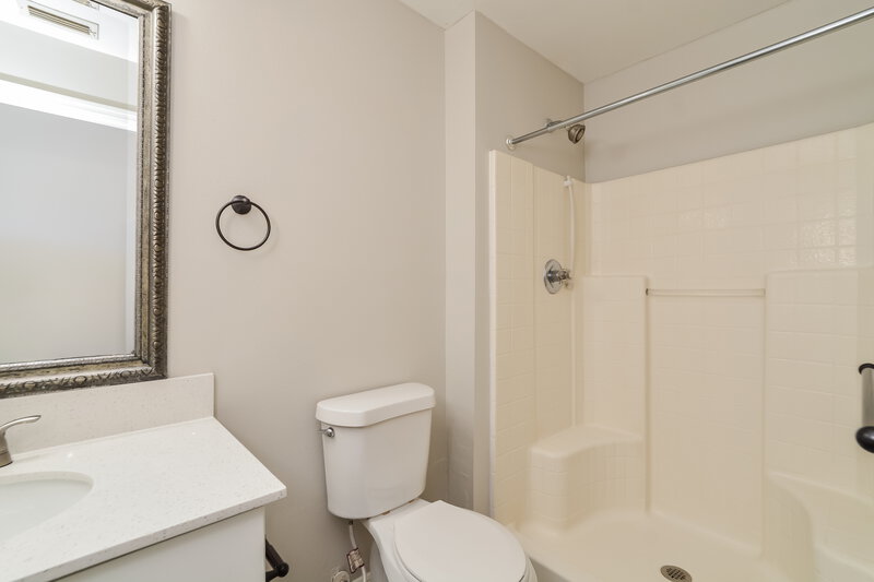 2,110/Mo, 10103 Richardson Ct Orlando, FL 32825 Bathroom View