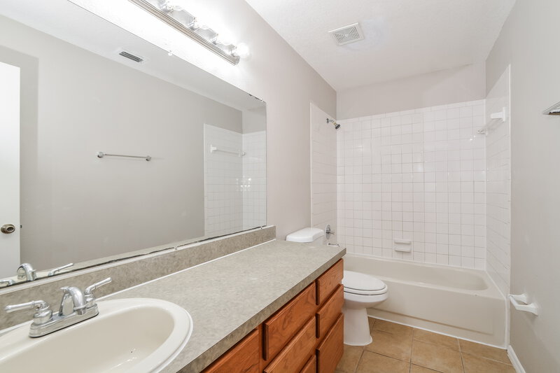 2,790/Mo, 1018 Corkwood Dr Oviedo, FL 32765 Bathroom View