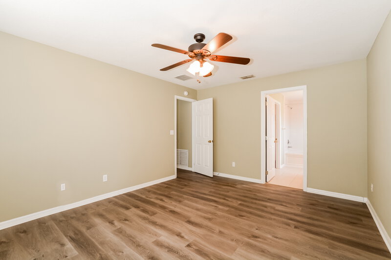 2,095/Mo, 13124 Moonflower Ct Clermont, FL 34711 Main Bedroom View 2