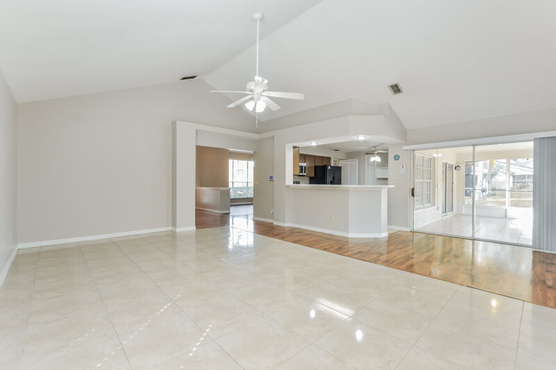 2,445/Mo, 2071 Sawgrass Dr Apopka, FL 32712 Living Room View 2