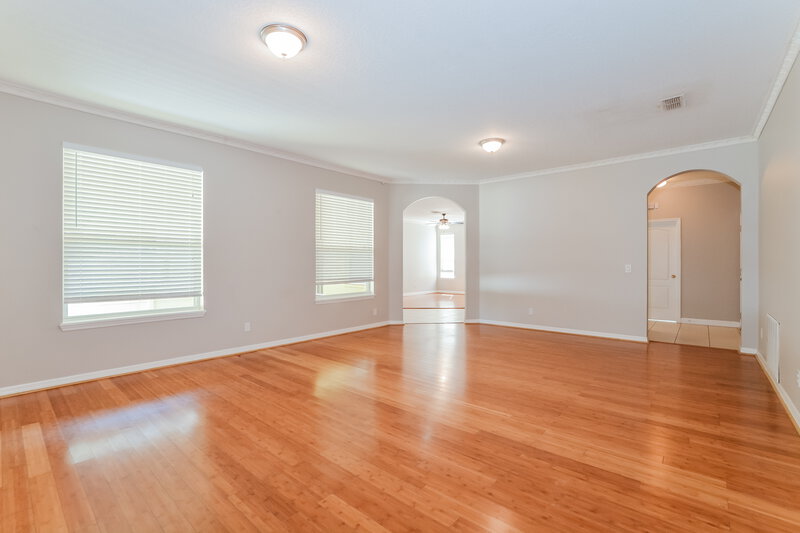 2,685/Mo, 553 Jasmine Bloom Dr Apopka, FL 32712 Living Room View 2