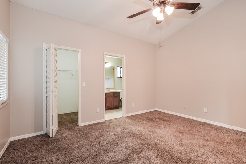 2,200/Mo, 1041 Vernon Loop Oviedo, FL 32765 Main Bedroom View