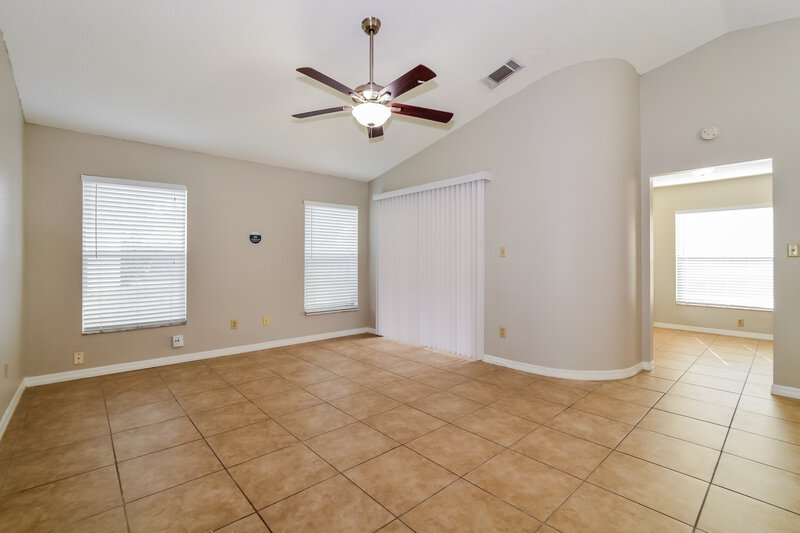 2,920/Mo, 2735 Talladega Dr Orlando, FL 32826 Living Room View