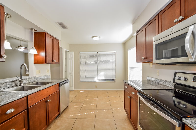 2,920/Mo, 2735 Talladega Dr Orlando, FL 32826 Kitchen View 2
