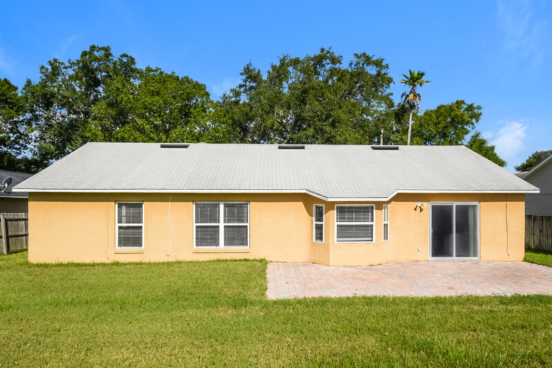 2,335/Mo, 2933 Hunters Ln Oviedo, FL 32766 Rear View 2
