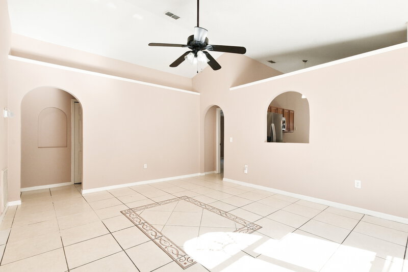 2,175/Mo, 10506 Rocking a Run Orlando, FL 32825 Living Room View 2