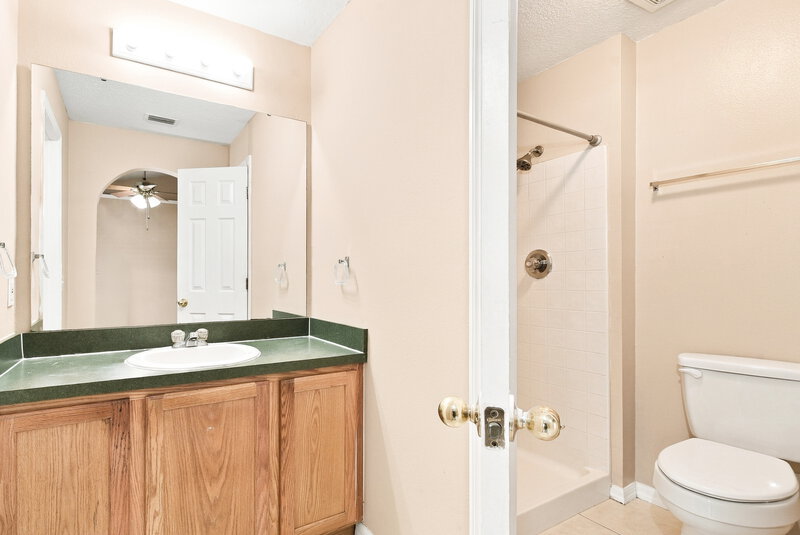 2,175/Mo, 10506 Rocking a Run Orlando, FL 32825 Primary Bathroom View