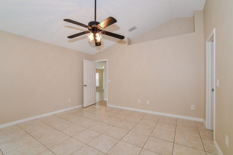 2,130/Mo, 2184 Mallard Creek Cir Kissimmee, FL 34743 Main Bedroom View 2