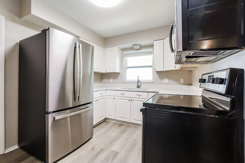 2,050/Mo, 175 Exeter Ave Longwood, FL 32750 Kitchen View