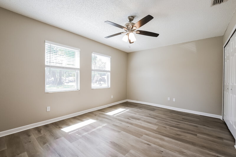 2,050/Mo, 175 Exeter Ave Longwood, FL 32750 Main Bedroom View