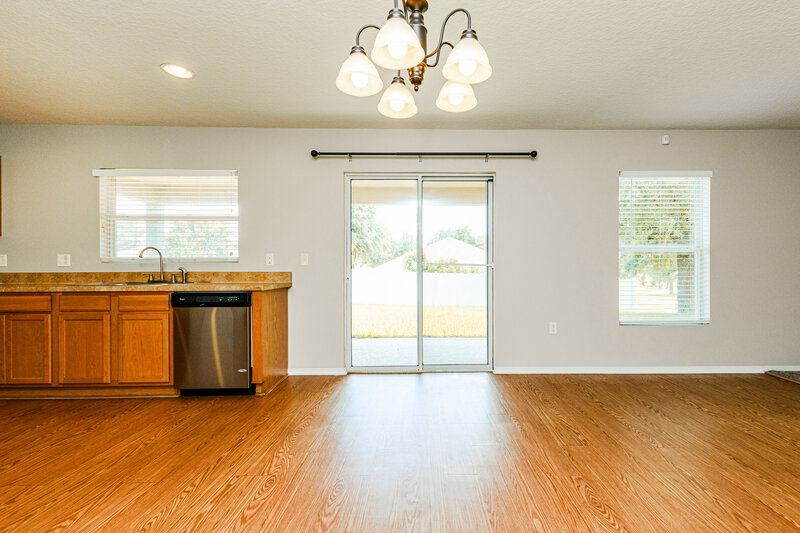 2,525/Mo, 2833 Breezy Meadow Rd Apopka, FL 32712 Dining Room View