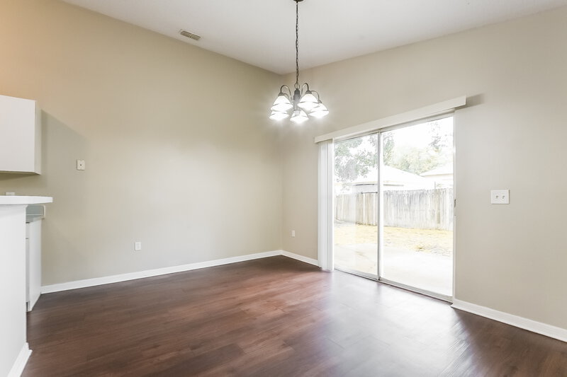 2,230/Mo, 12738 Parkbury Dr Orlando, FL 32828 Dining Room View