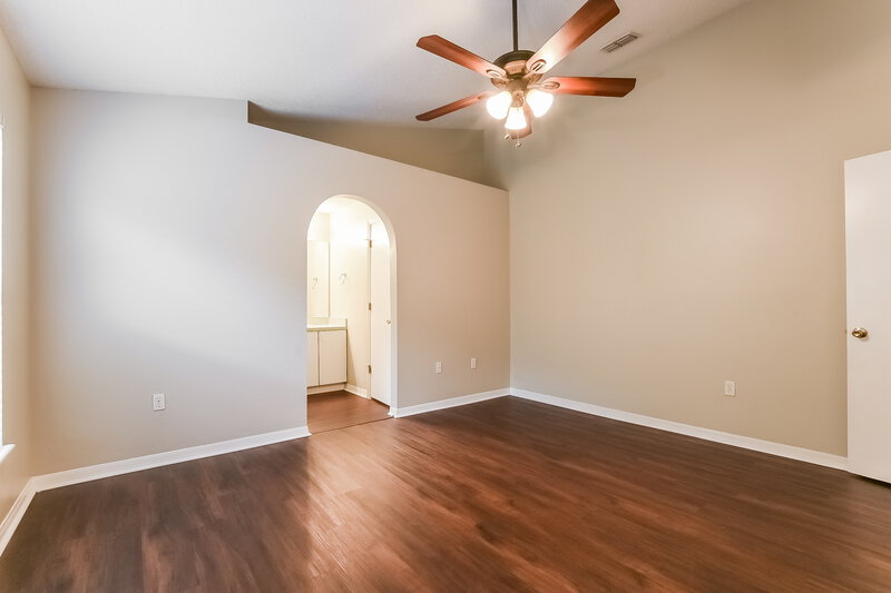 2,230/Mo, 12738 Parkbury Dr Orlando, FL 32828 Main Bedroom View