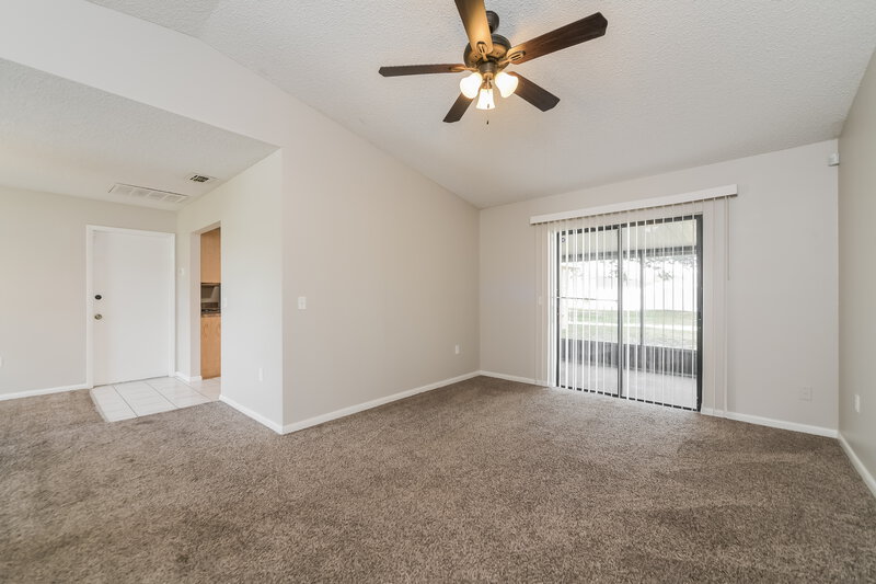 1,730/Mo, 1209 Croydon Cir Kissimmee, FL 34758 Living Room View