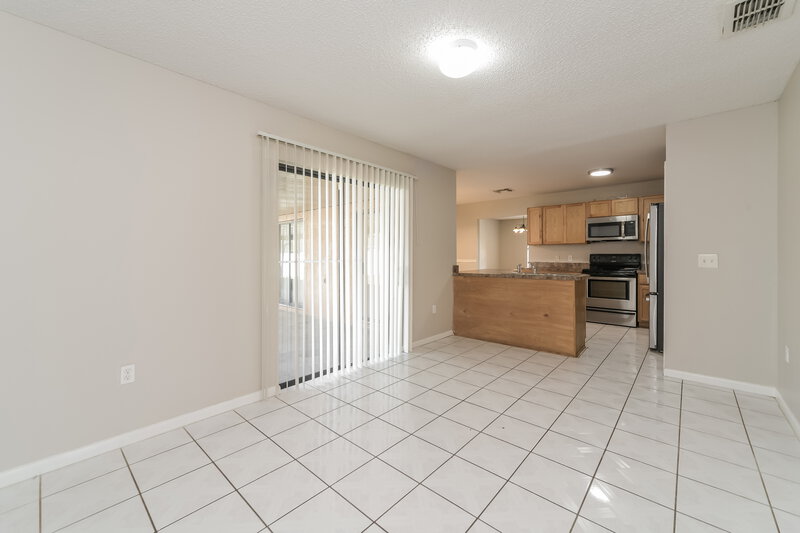 1,730/Mo, 1209 Croydon Cir Kissimmee, FL 34758 Family Room View