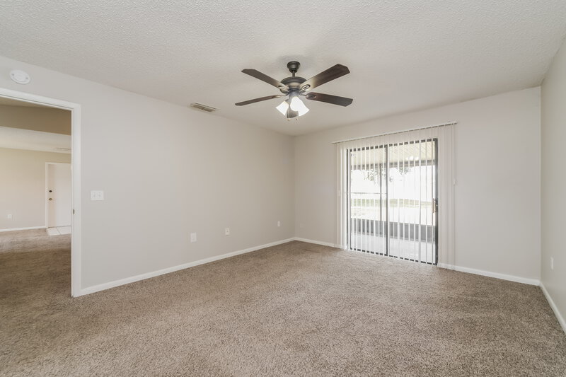 1,730/Mo, 1209 Croydon Cir Kissimmee, FL 34758 Main Bedroom View