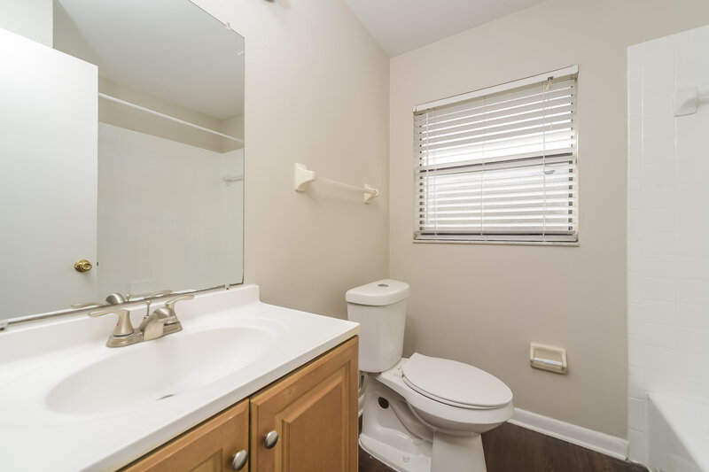 1,730/Mo, 1209 Croydon Cir Kissimmee, FL 34758 Bathroom View