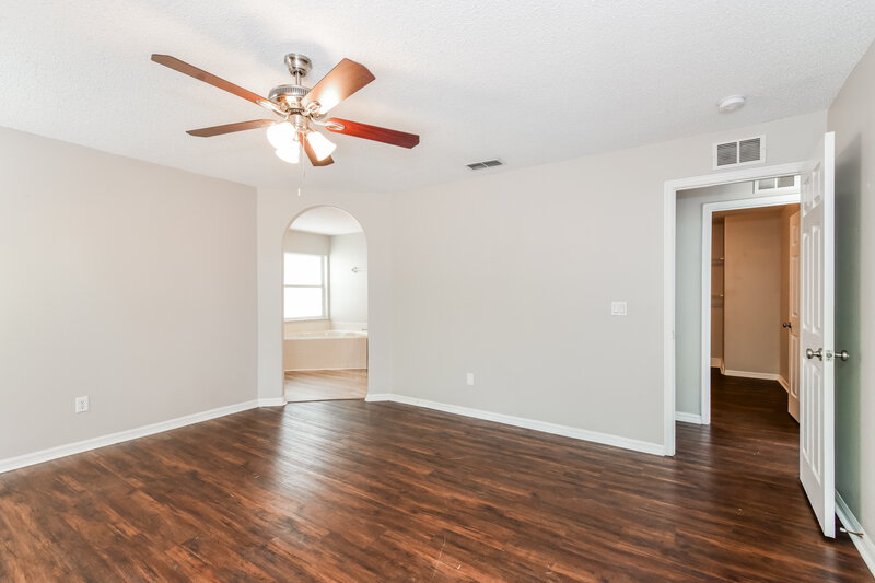 2,280/Mo, 16329 Coopers Hawk Ave Clermont, FL 34714 Main Bedroom View 2
