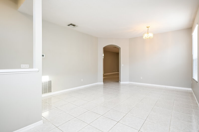 2,295/Mo, 5549 Ligustrum Loop Oviedo, FL 32765 Living Room View 2