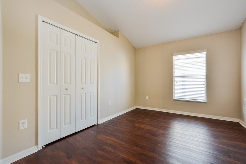 2,450/Mo, 1981 Lady Elisabeth Ave Orlando, FL 32826 Bedroom View