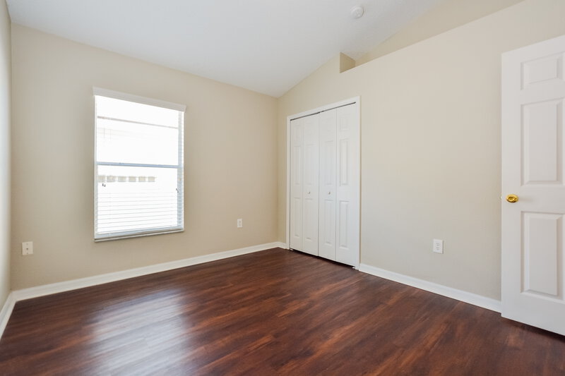 2,450/Mo, 1981 Lady Elisabeth Ave Orlando, FL 32826 Bedroom View 4