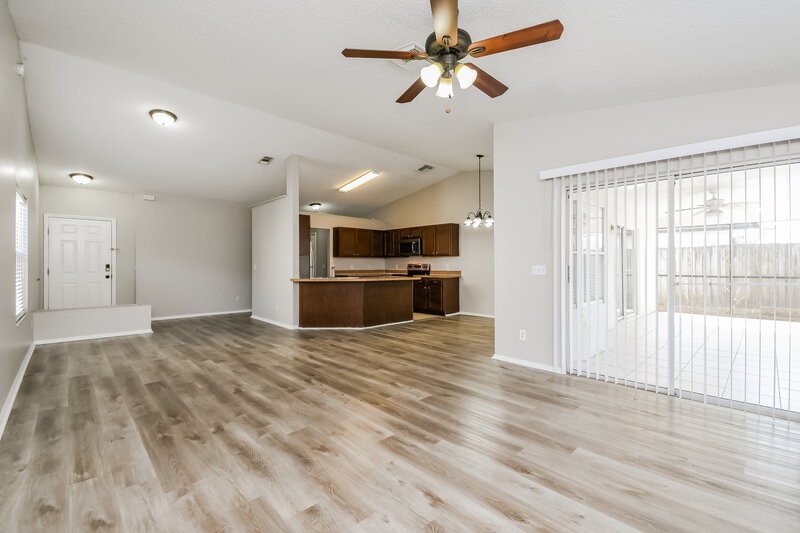 2,390/Mo, 8661 Wellington Loop Kissimmee, FL 34747 Living Room View 2