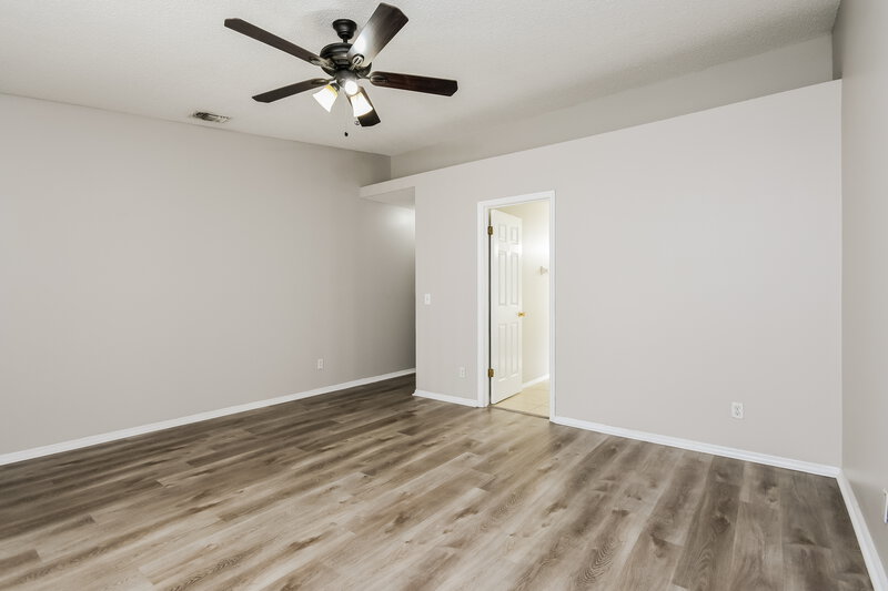 2,390/Mo, 8661 Wellington Loop Kissimmee, FL 34747 Main Bedroom View 2