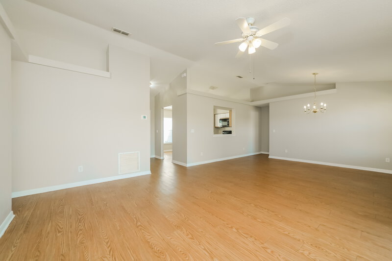 1,960/Mo, 11838 Foxglove Dr Clermont, FL 34711 Living Room View 2