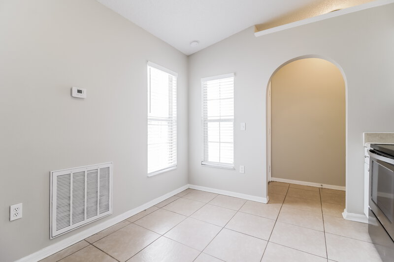 2,170/Mo, 4313 Iveyglen Ave Orlando, FL 32826 Breakfast Nook View