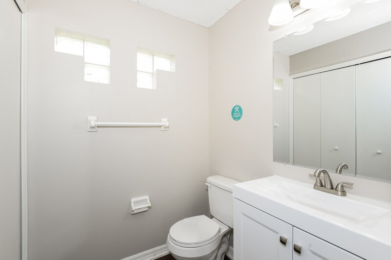 3,920/Mo, 1060 Martin Blvd Orlando, FL 32825 Bathroom View 2