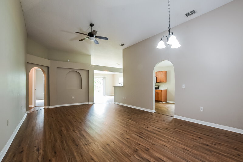 2,490/Mo, 1317 Welch Ridge Ter Apopka, FL 32712 Living Room View 2