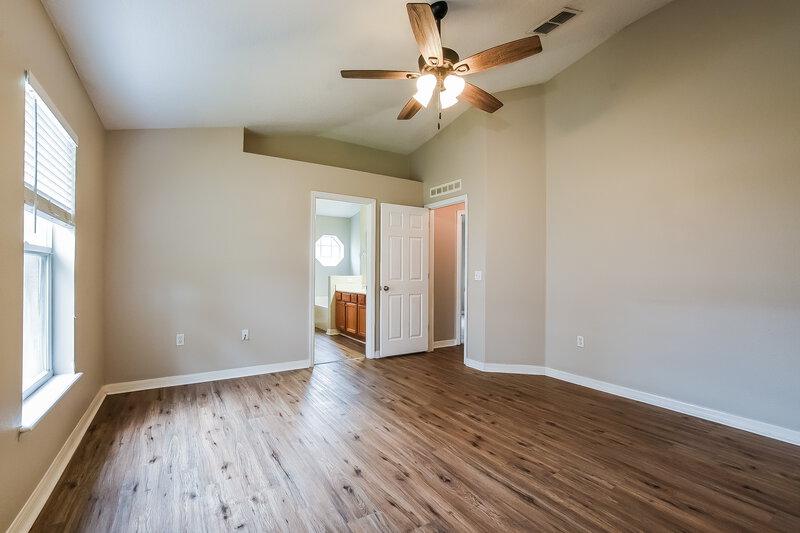 2,490/Mo, 1317 Welch Ridge Ter Apopka, FL 32712 Main Bedroom View 2