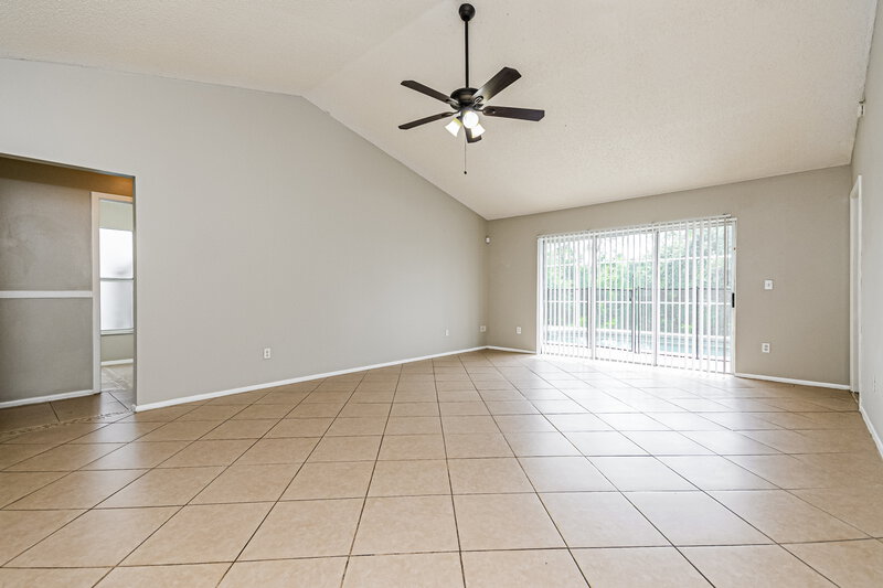 2,020/Mo, 3071 Bloomsbury Dr Kissimmee, FL 34747 Living Room View 2