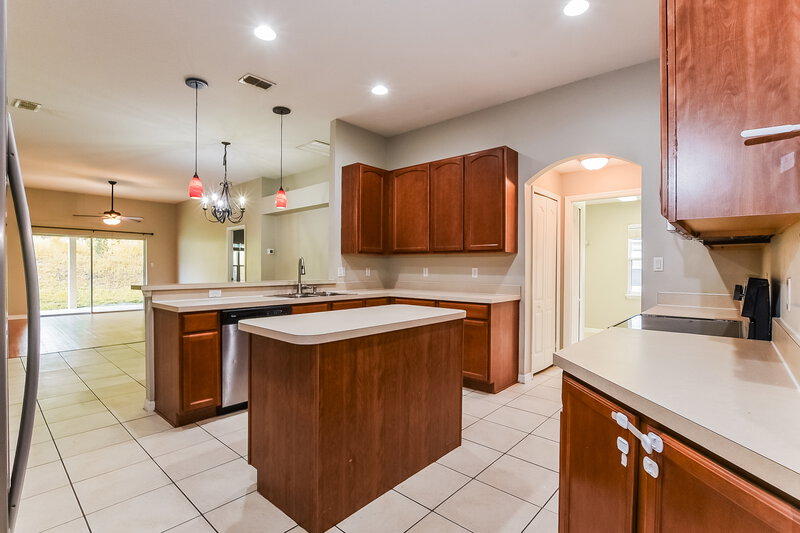 2,430/Mo, 30513 Pga Dr Sorrento, FL 32776 Kitchen View