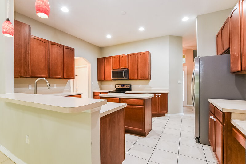 2,430/Mo, 30513 Pga Dr Sorrento, FL 32776 Kitchen View 2