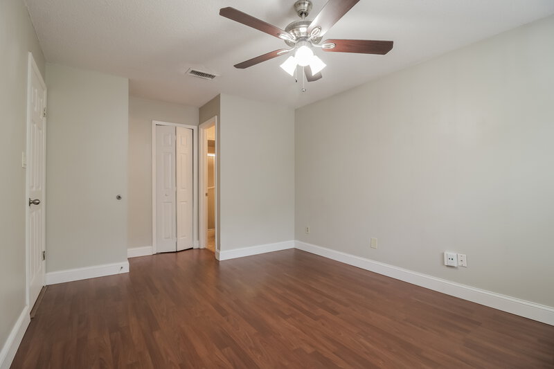 2,405/Mo, 13900 Lena St Orlando, FL 32826 Main Bedroom View