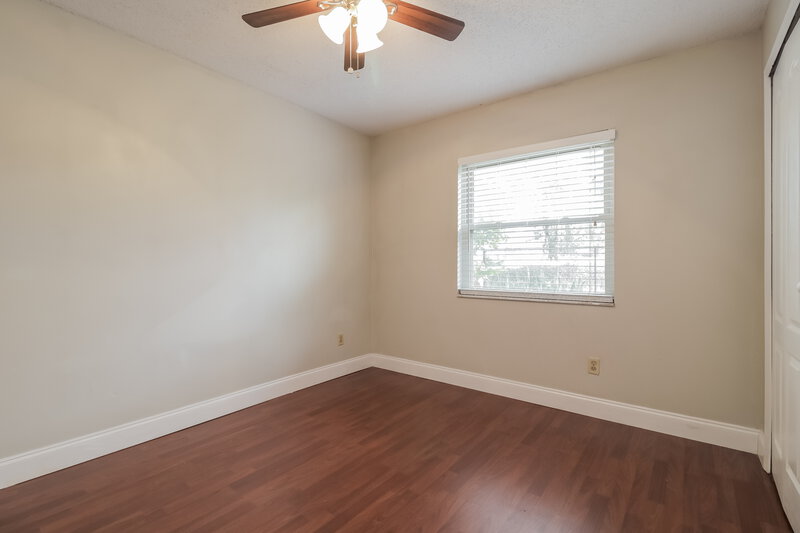 2,405/Mo, 13900 Lena St Orlando, FL 32826 Bedroom View 3