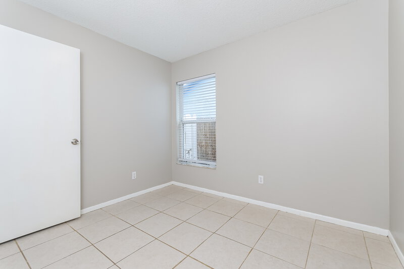 3,920/Mo, 2724 Burwood Ave Orlando, FL 32837 Dining Room View 2