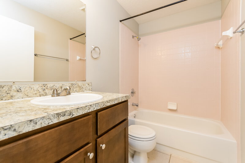 3,920/Mo, 2724 Burwood Ave Orlando, FL 32837 Bathroom View
