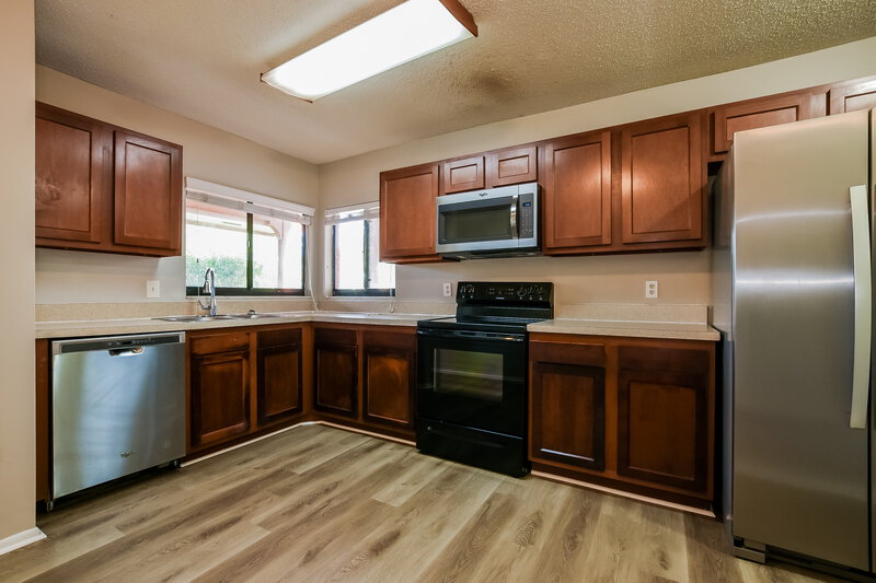 2,370/Mo, 3598 S Saint Lucie Dr Casselberry, FL 32707 Kitchen View
