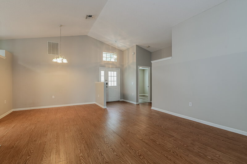 1,905/Mo, 1051 Woodsong Way Clermont, FL 34714 Living Room View 2