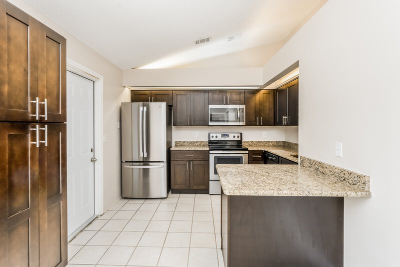 2,755/Mo, 2937 S Horizon Pl Oviedo, FL 32765 Kitchen View