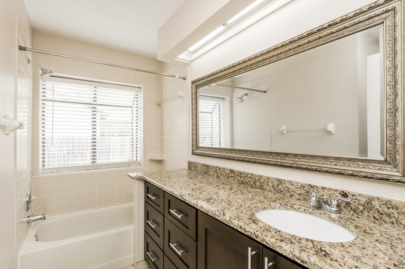 2,755/Mo, 2937 S Horizon Pl Oviedo, FL 32765 Bathroom View