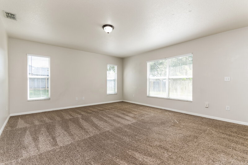 2,645/Mo, 9615 Saragossa St Clermont, FL 34711 Living Room View 3